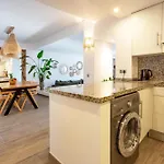 Apartment Boho Riviera, Near Nikki Beach